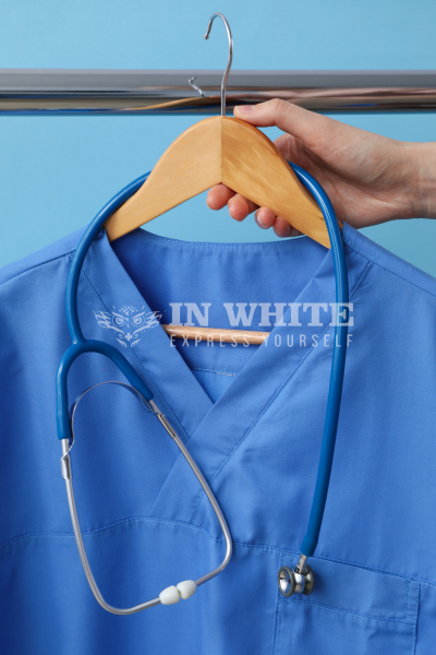Как выбрать медицинскую одежду для работы в больницах с высокой влажностью