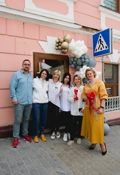 InWhite у Тернополі: оновлення форми на Січових Стрільців, 17