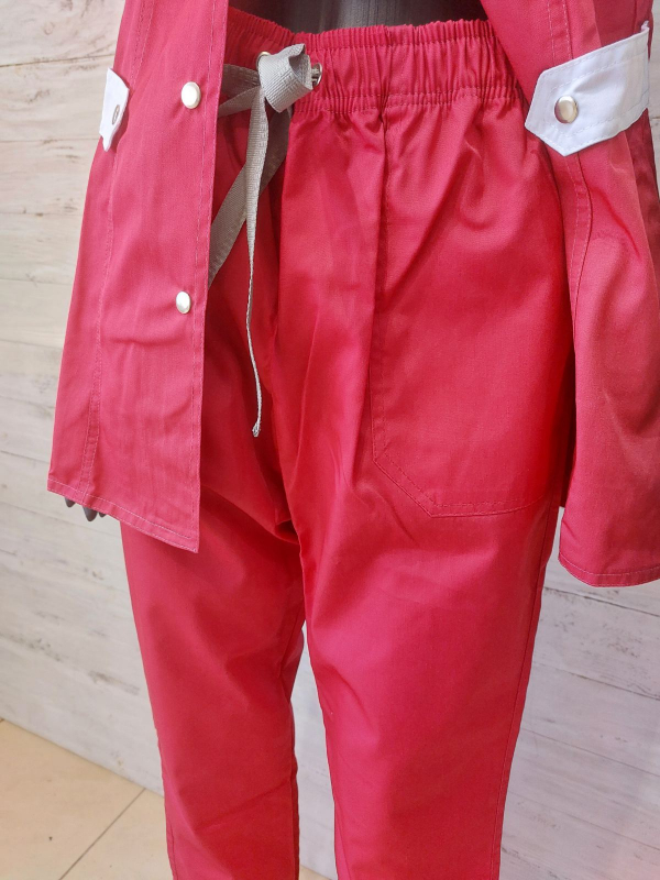 Медичний костюм 12381 Білий/Малиновий - фото 4